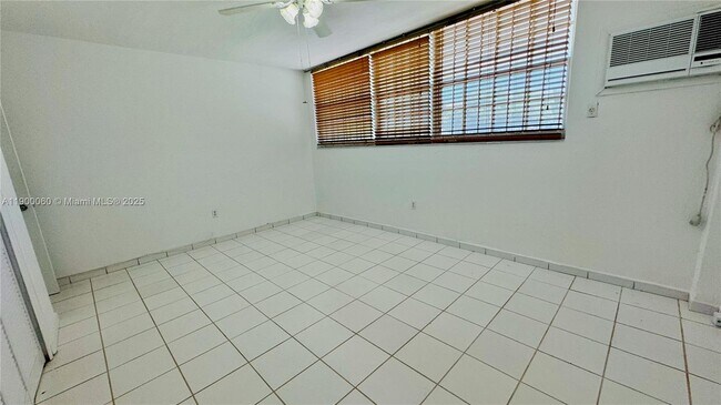 Building Photo - 8000 Tatum Waterway Dr