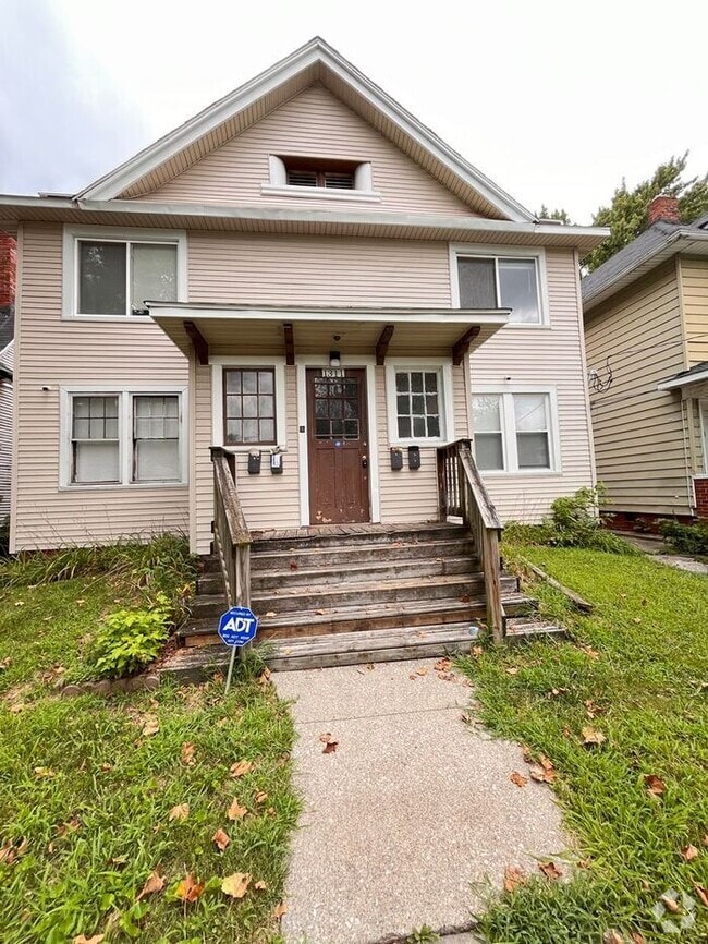 Building Photo - Cozy 2-Bedroom Apartment in a Prime Locati...