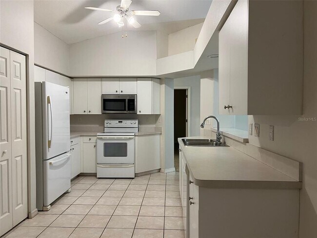 Building Photo - 1413 Watermill Cir