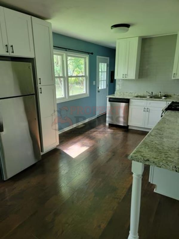 Building Photo - 6727 Jackson St