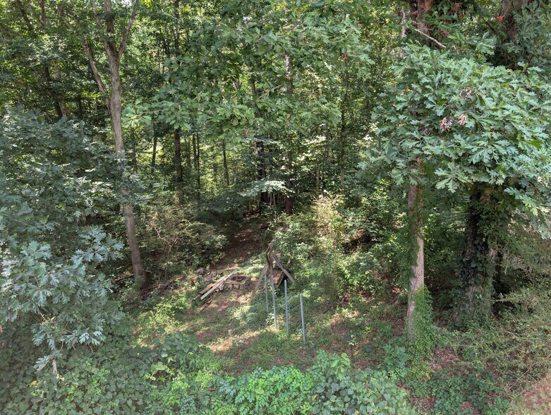 Building Photo - 5464 Hunnington Mill Dr