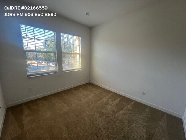 Building Photo - Chino Hills 3 Bedroom Condo