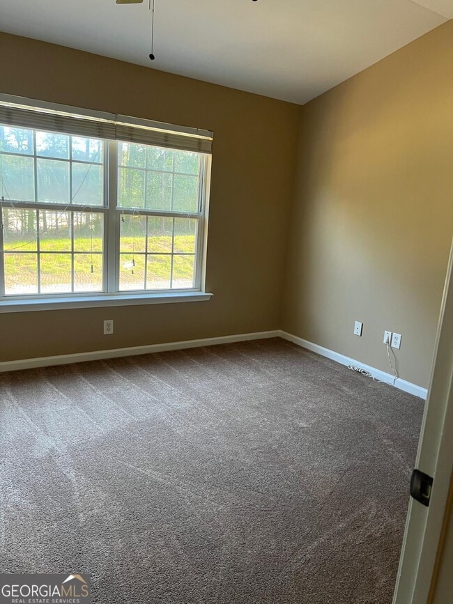 Building Photo - 3616 Utoy Dr SW