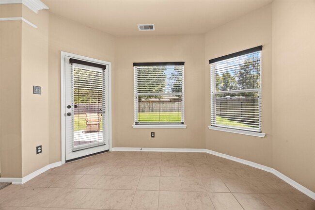 Building Photo - 13938 Sawmill Run Ln