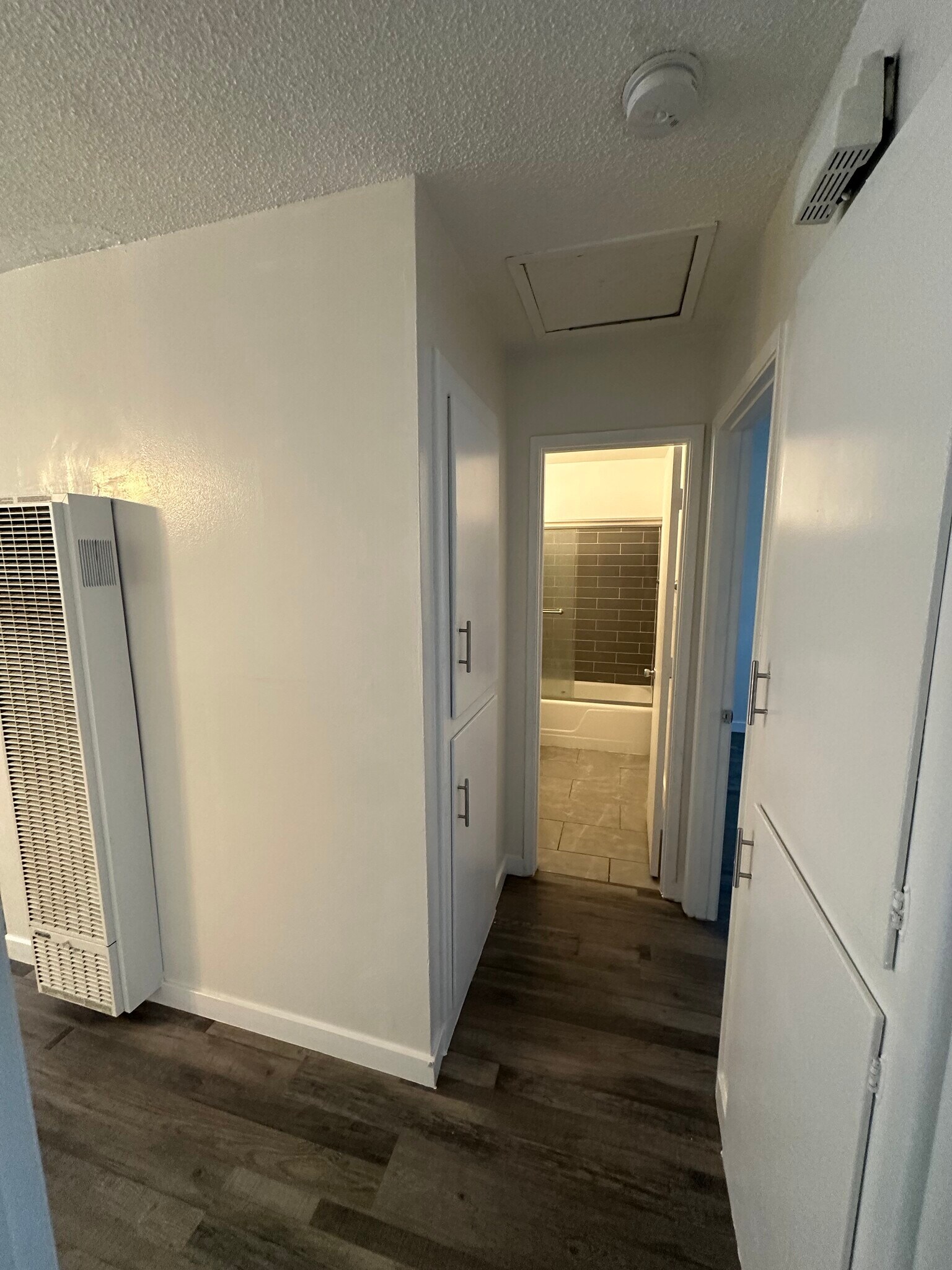 Building Photo - 1001 N Gay St