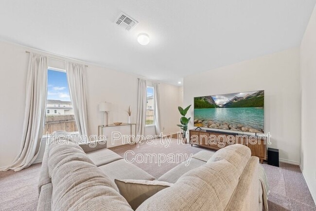 Building Photo - 10643 Military Dr W