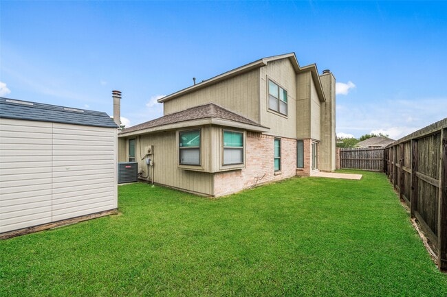 Building Photo - 2610 Lazy Spring Ct