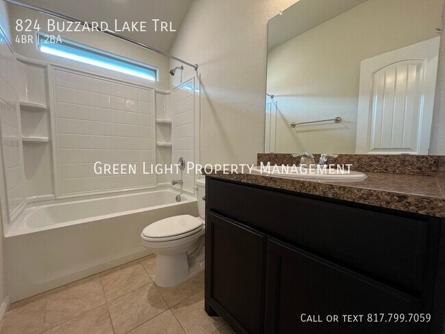 Building Photo - 824 Buzzard Lake Trl