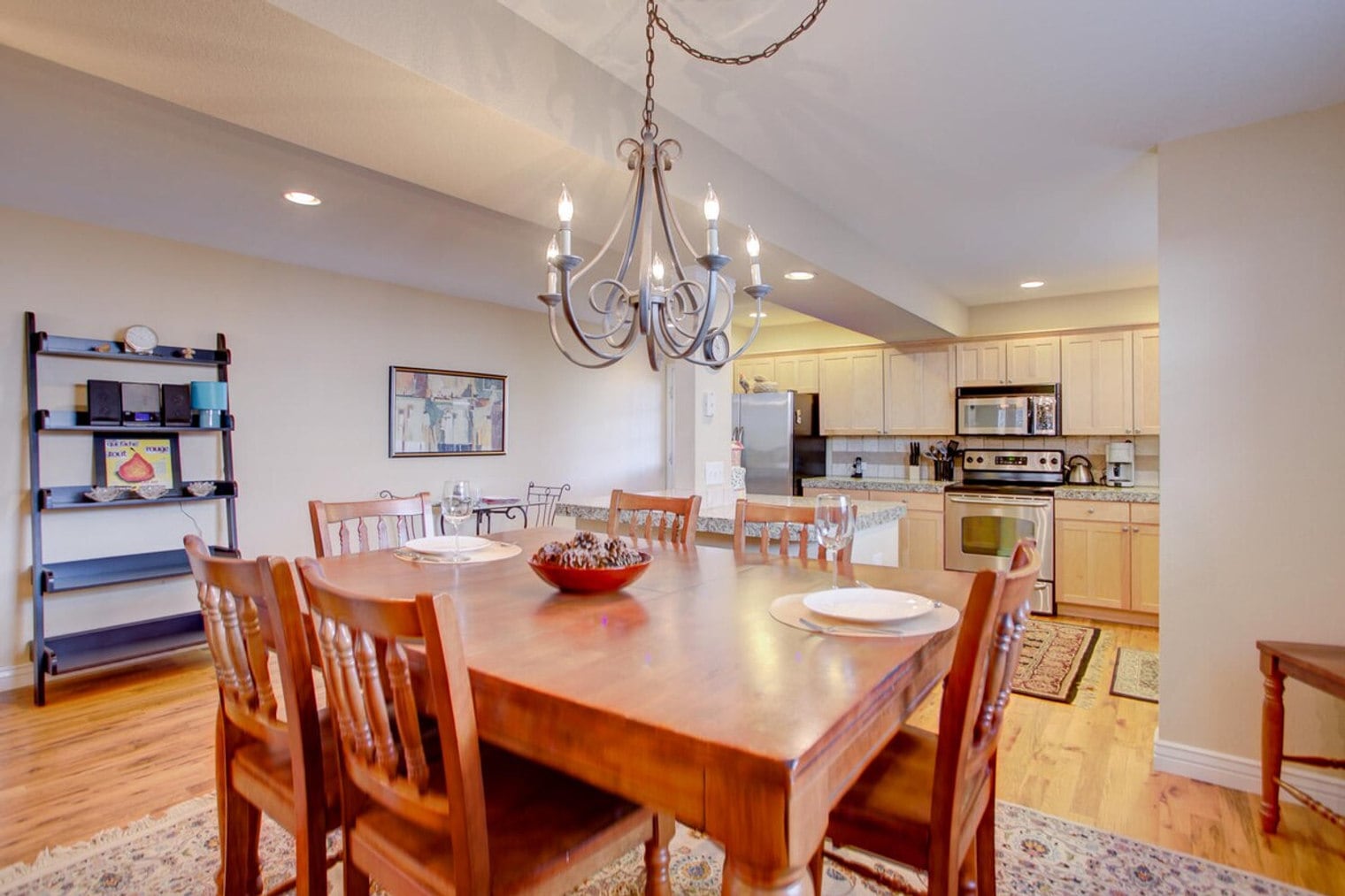 Building Photo - 2102 S Sherman St