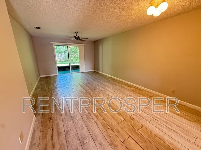 Building Photo - 4713 Meade Ln
