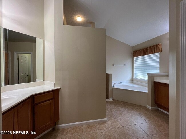 Building Photo - 3466 Laurel Leaf Dr
