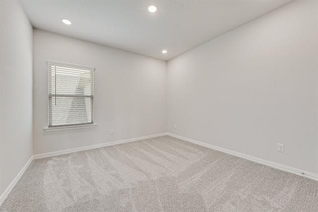 Building Photo - 3404 Riverlawn Dr