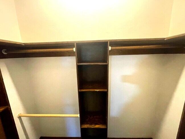 Building Photo - 1406 N 2nd St