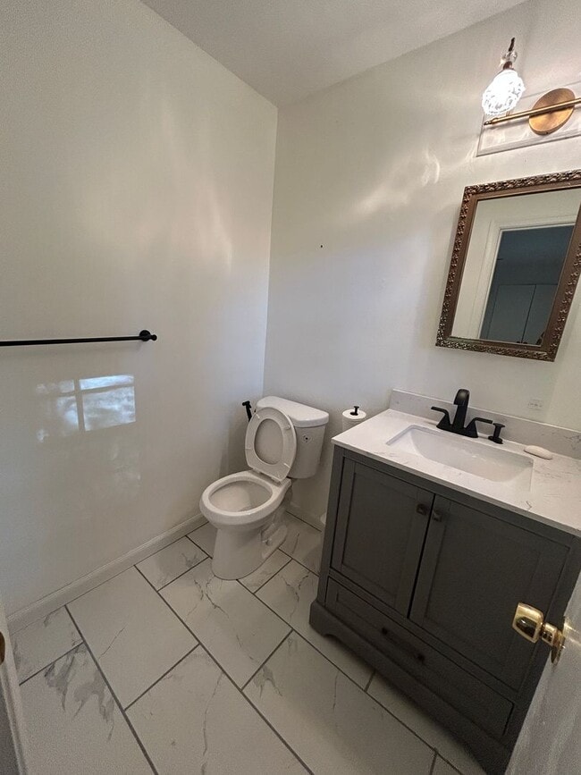 Building Photo - 7409 Barberry Ct