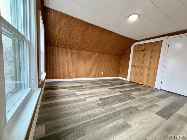 Building Photo - 35 Dorris Ave