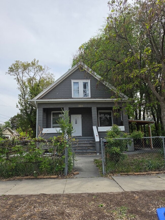Building Photo - 764 Garfield Ave