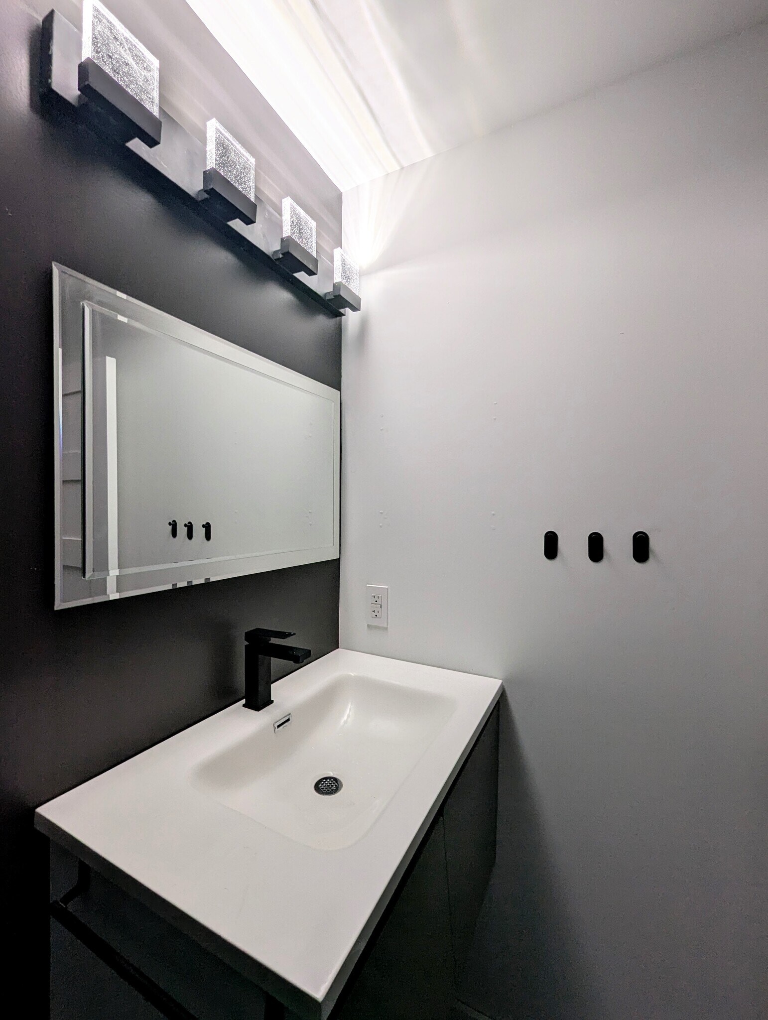 Building Photo - 1318 75th St SE