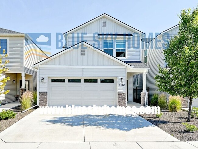 Primary Photo - 4112 E Blueberry St