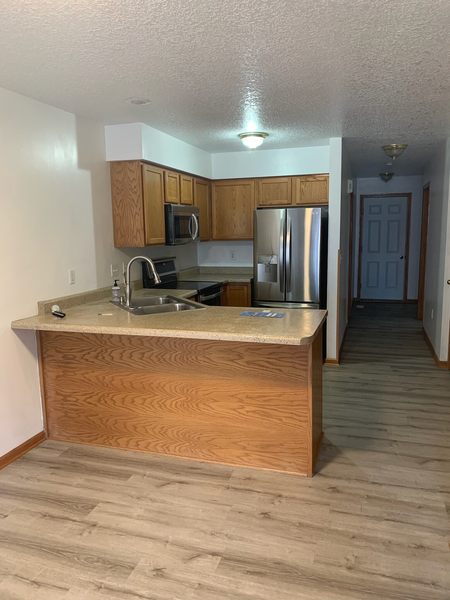Building Photo - 313 N Cherokee Dr