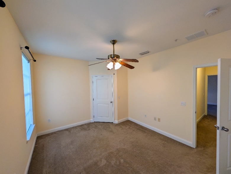 Building Photo - 12700 Bartram Park Blvd