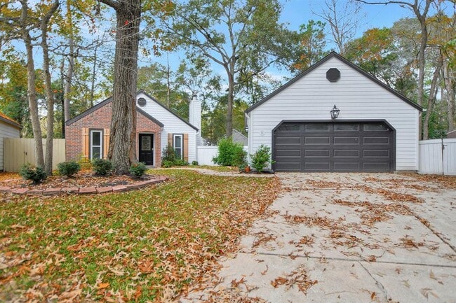 Primary Photo - 11 Bitterwood Ct