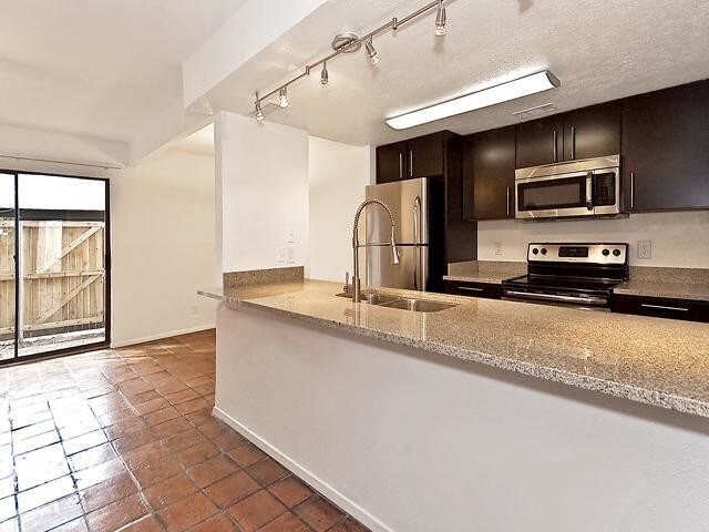 Building Photo - 5909 Birchbrook Dr