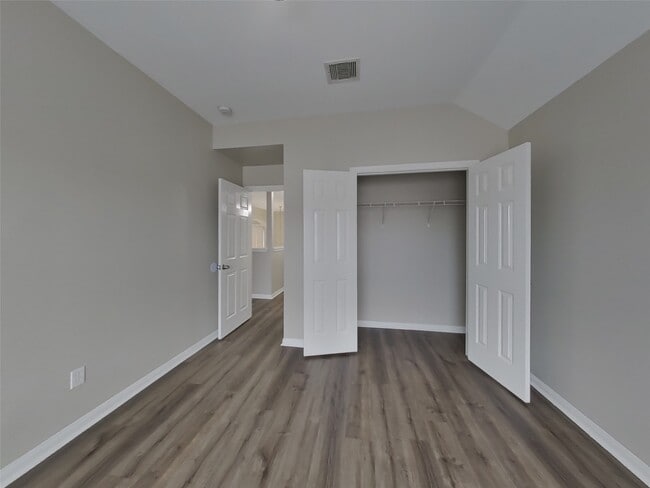 Building Photo - 4015 Camelia Glen Ln