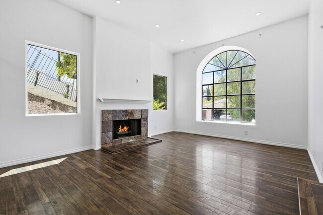 Building Photo - 5244 Baza Ave