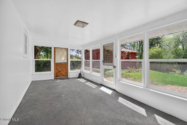 Building Photo - 1809 Ridge Rd