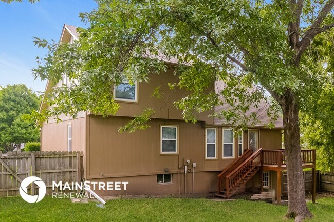 Building Photo - 2752 N 109th Terrace