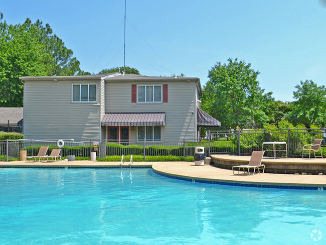 Building Photo - Mill Creek Apartments