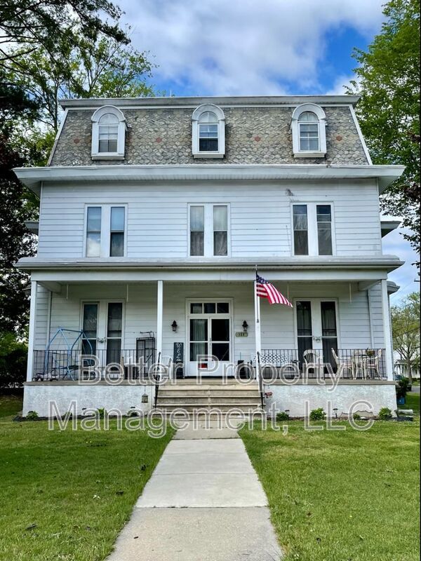 Primary Photo - 125 W Commerce St