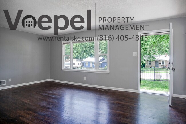 Building Photo - 3 Bedroom 1.5 Bath Fully Renovated Home