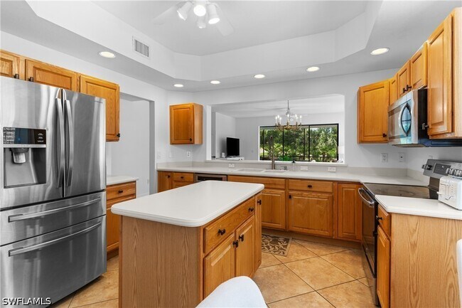 Building Photo - 5805 Grande Reserve Way