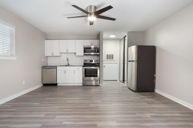 Building Photo - Copperline at Village Oaks