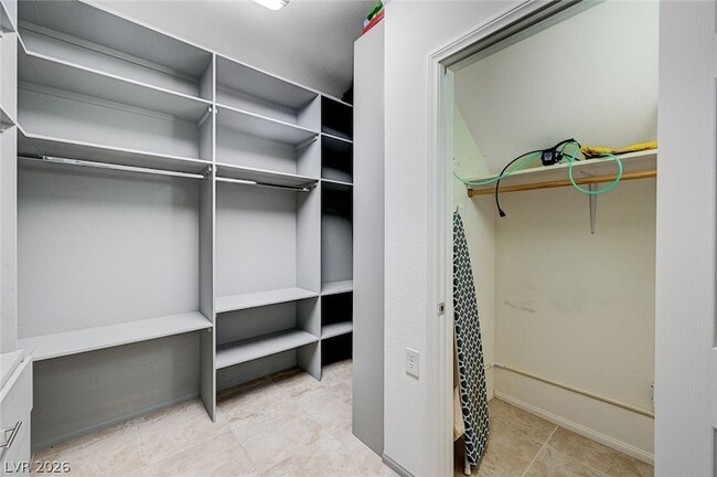 Building Photo - 7129 Weavers Pl