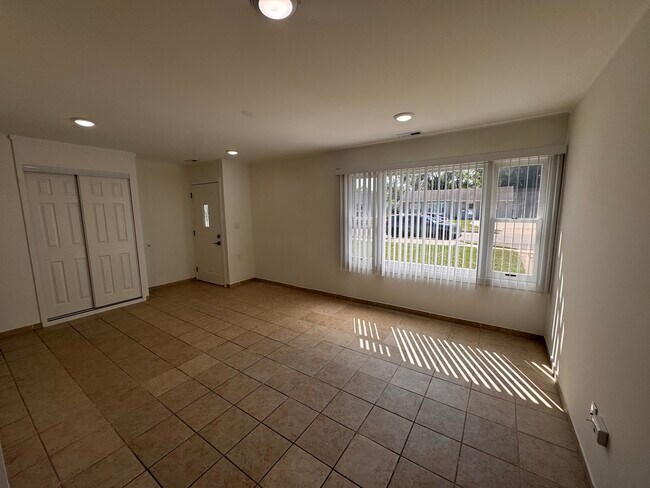 Building Photo - 1311 Loral Ave