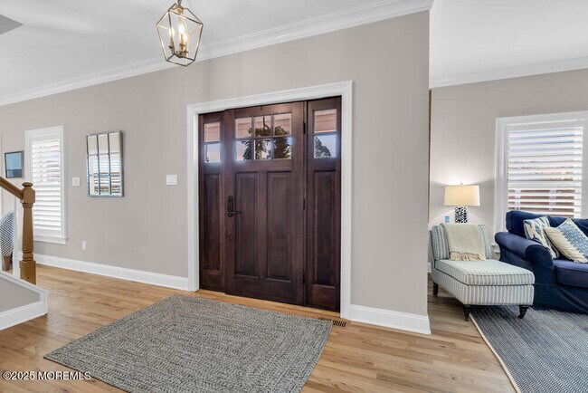 Building Photo - 102 4th Ave