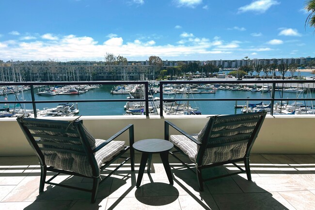 Primary Photo - 4267 Marina City Dr