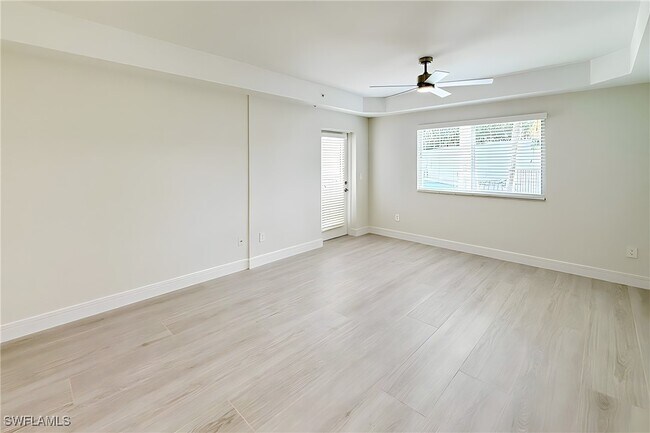 Building Photo - 1100 Pine Ridge Rd