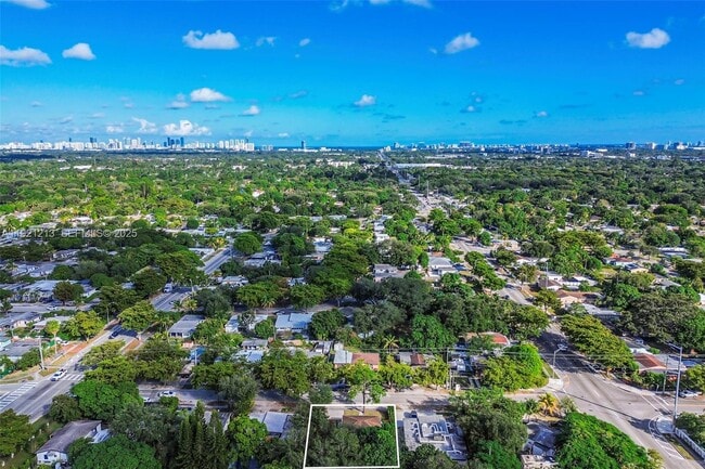 Building Photo - 13590 NW 5th Ave