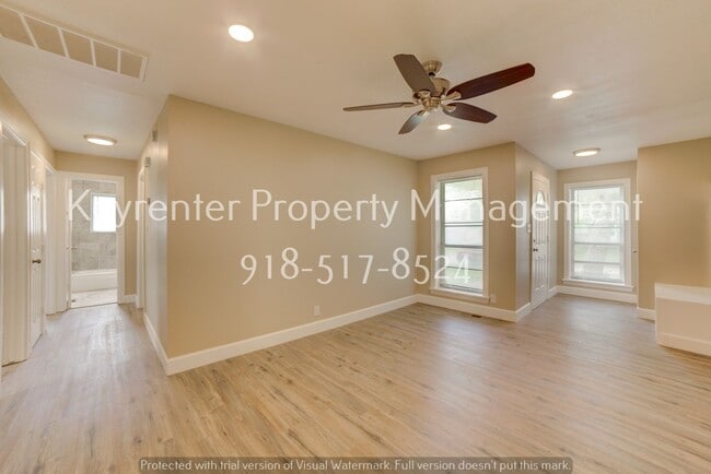 Building Photo - Recently Renovated 3 Bed 2 Bath in Collinsville!