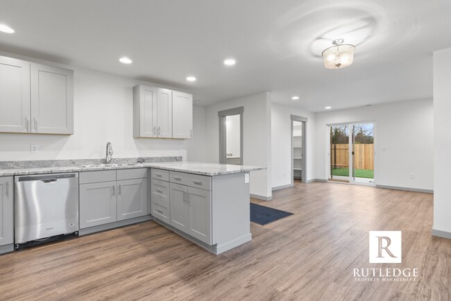 Building Photo - 346 Beechwood Way