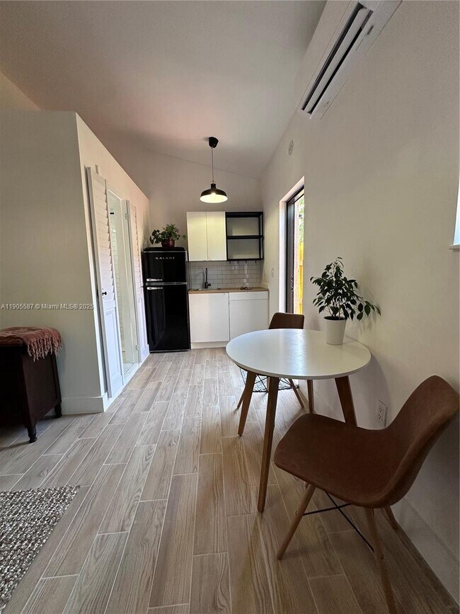 Building Photo - 52 NW 68th St