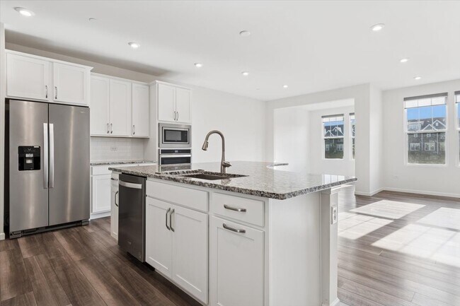 Building Photo - 2206 Weatherbee Ln