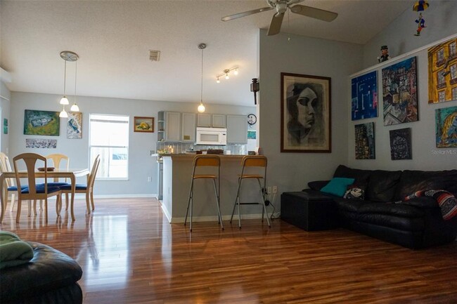 Building Photo - 205 Nicholson Dr