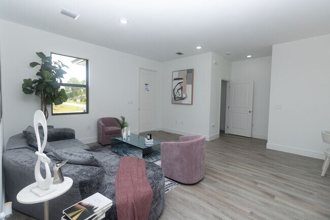 Building Photo - Brand-New Single-Family Home for Rent