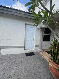 Building Photo - 15709 SW 90th Terrace