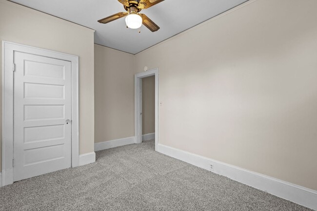 Building Photo - 308 Causey Ave