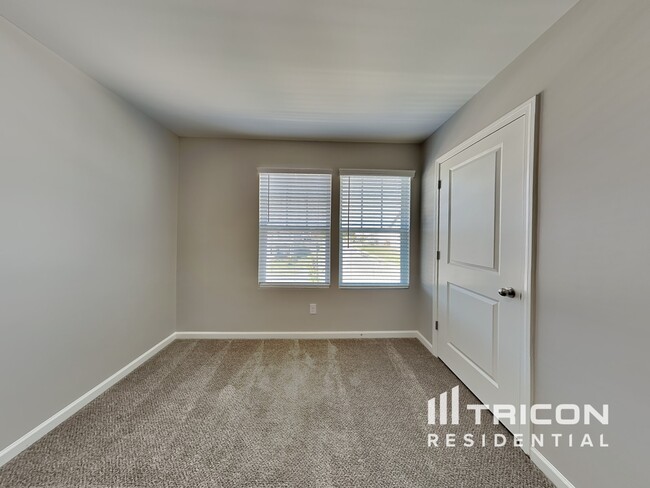 Building Photo - 426 Contentment Dr